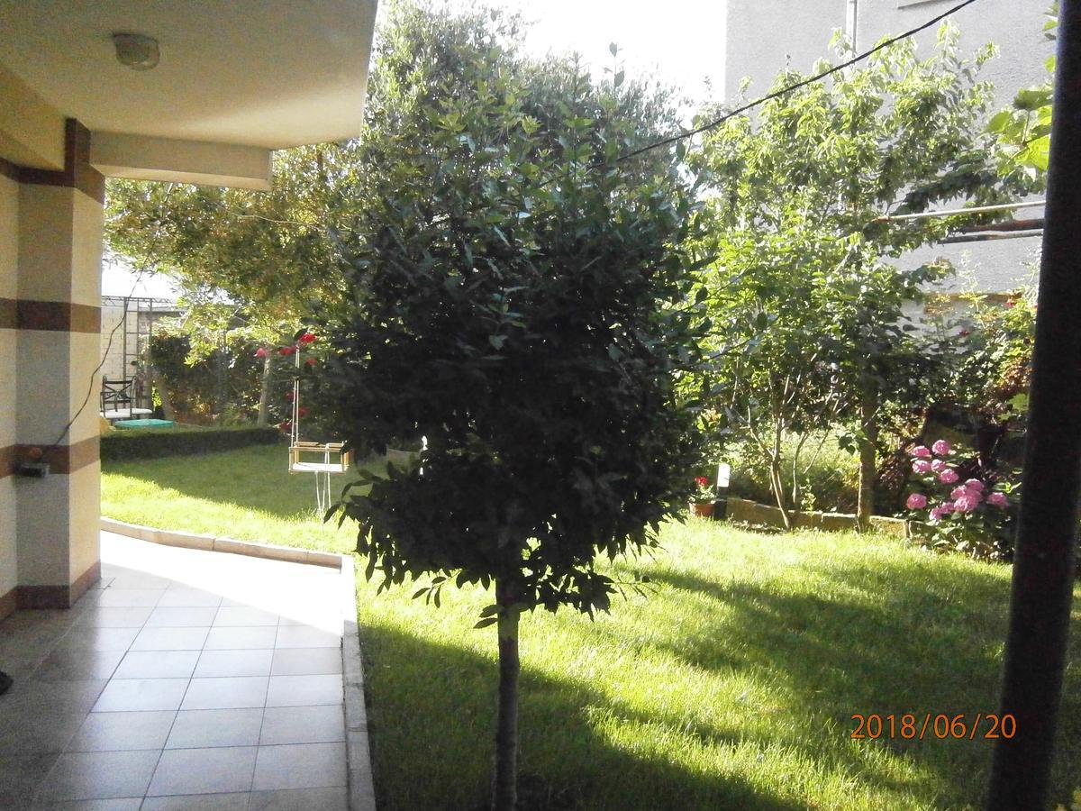 Family Hotel Bellehouse Chernomorets Exterior photo